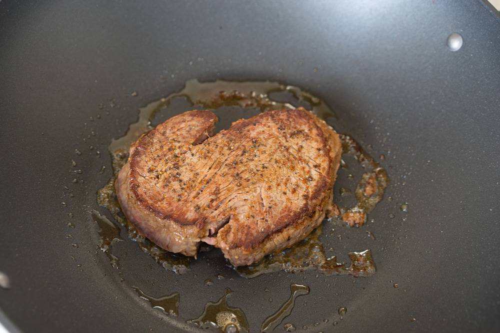 Как приготовить самый лучший стейк из говядины, соус к стейку, пошаговый рецепт с фото, блог andychef.ru