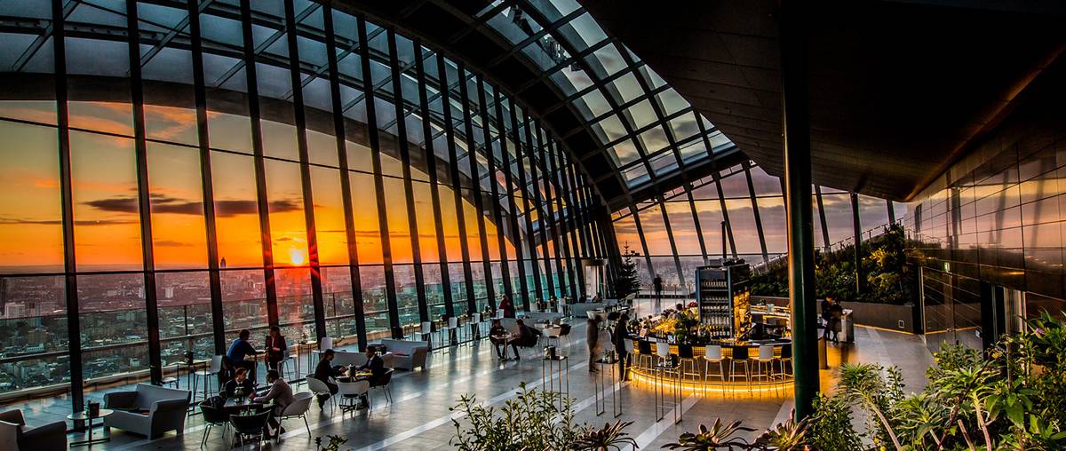 Sky-Pod-Bar-Sky-Garden