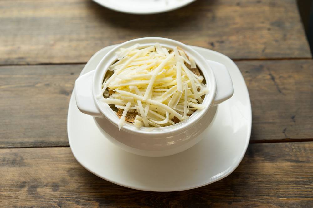 Французский луковый суп — пошаговый рецепт приготовления с фото и видео
