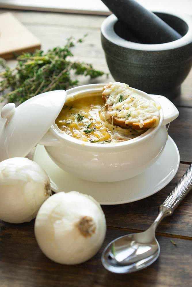 Как приготовить в Израиле французский луковый суп