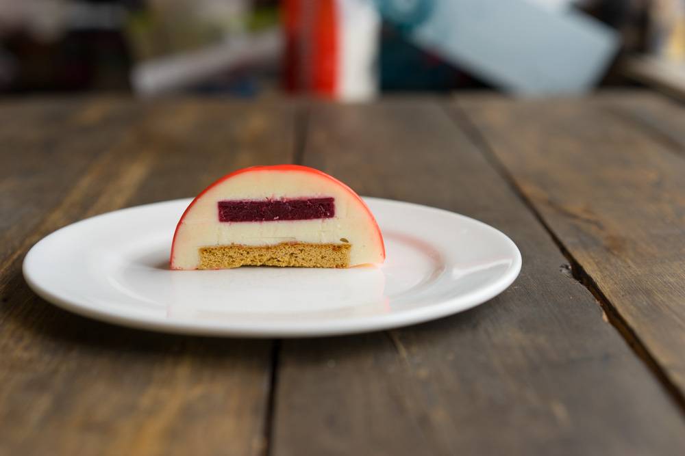 Современный десерт: муссовое пирожное Байрон - лакомство с изысканным вкусом