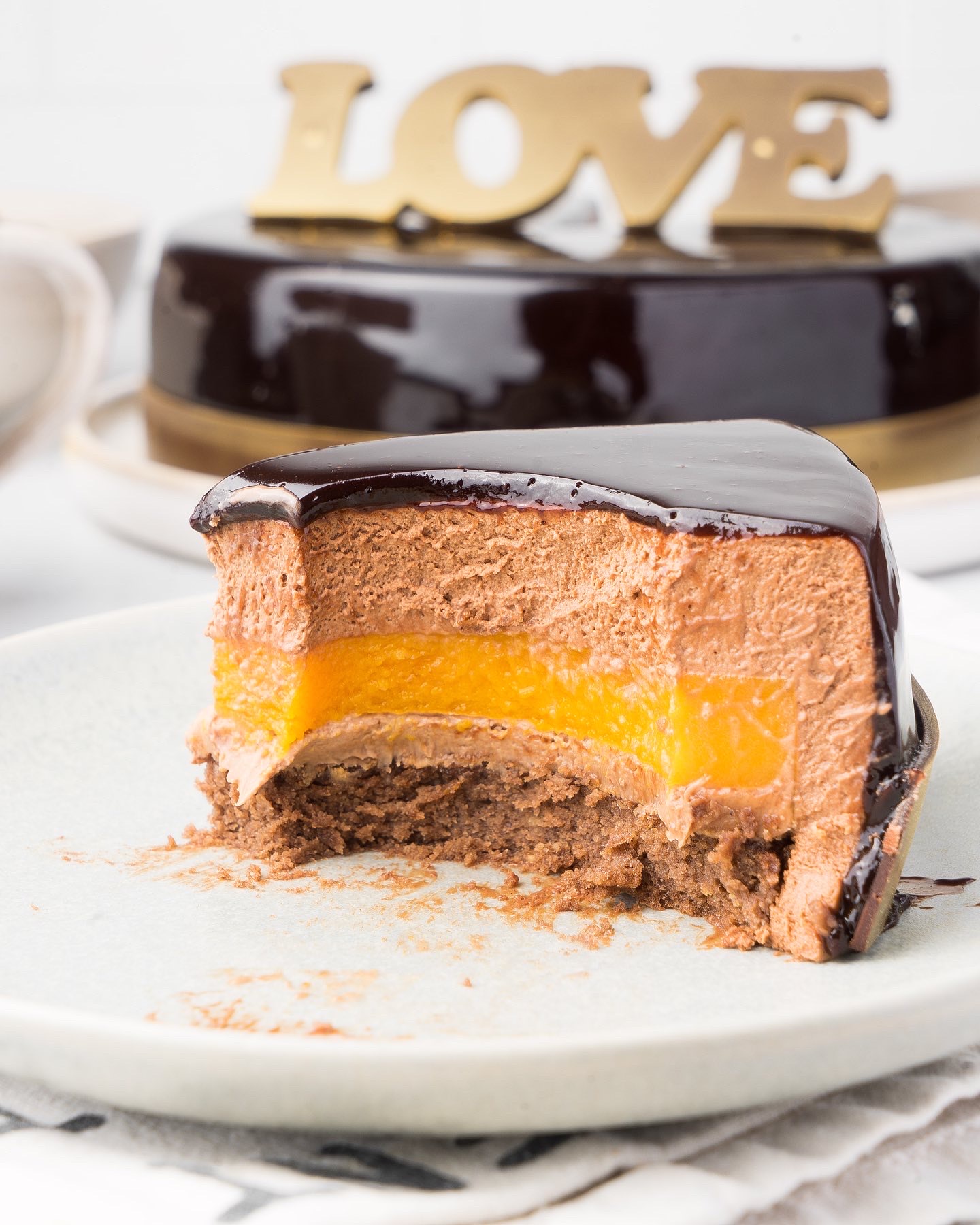 Современные десерты: муссовый шоколадный торт «Шоколадная любовь» | Andy  Chef (Энди Шеф) — блог о еде и путешествиях, пошаговые рецепты,  интернет-магазин для кондитеров |